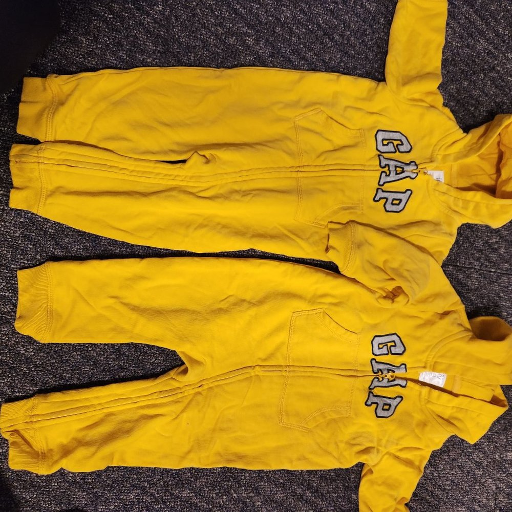 Matching gap one piece for twins. Gender neutral.  Size 12-18months